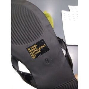 Wild Pair Women Flip Flop Thong Sandals Fantasia Black Faux Patent 6